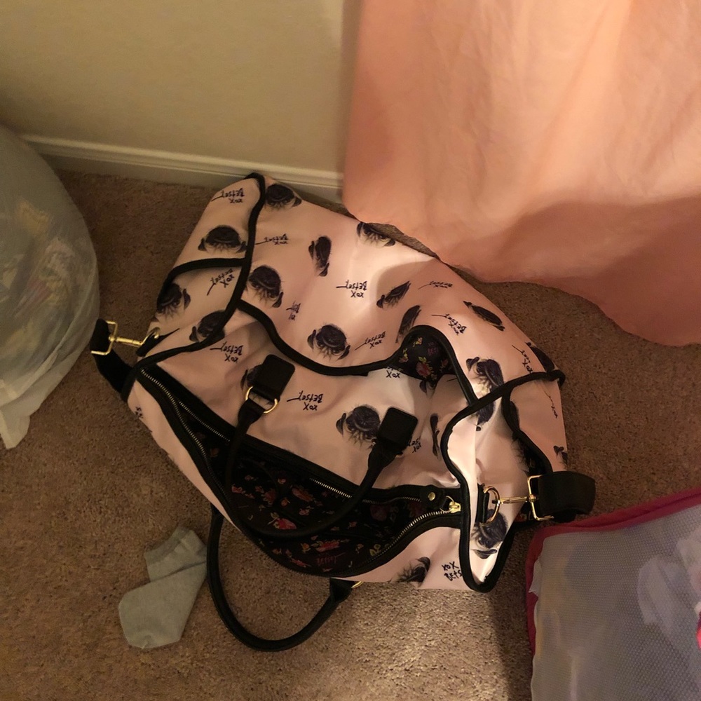 Travel bag